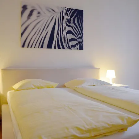 Rent A Landskronstrasse - Self Check-in Bazel